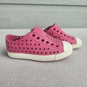 Native Jefferson Pink White Girl SZ C6 Slip-On Water Shoes